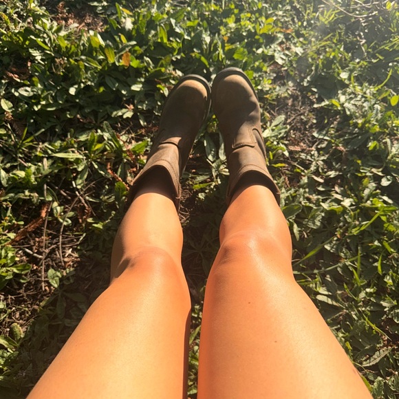 Wolverine Dark Brown Leather Boots - Picture 6 of 9